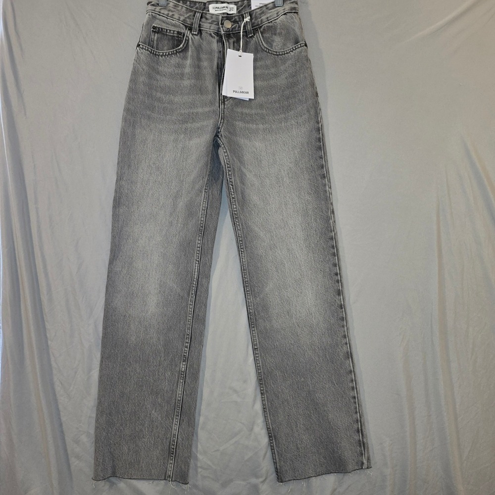 Pull&Bear Jeans 2 Women Grey Straight Leg High Rise Raw Hem Acid Wash